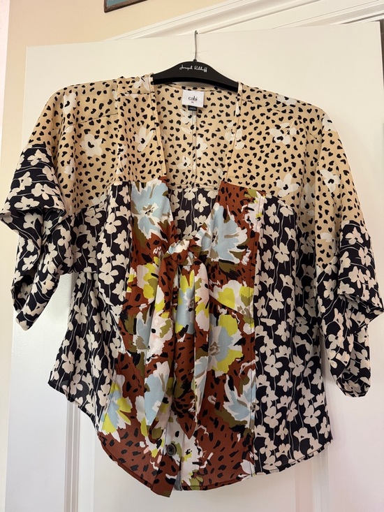 CAbi Tops - cabi Mixed Print V-Neck Floral and Heart Print Blouse - Multicolor